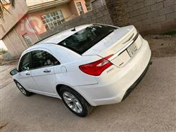 Chrysler 200